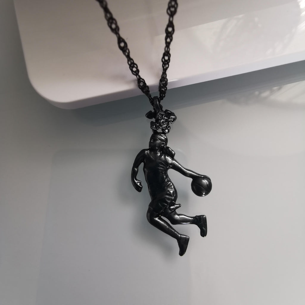 Баскетбол – Женски спортен медальон от сребро 925 с оксидирано черно покритие – Ръчно изработено бижу талисман за баскетболистки и фенки на спорта – Идеален подарък за спортист, треньор или почитател – SSJ