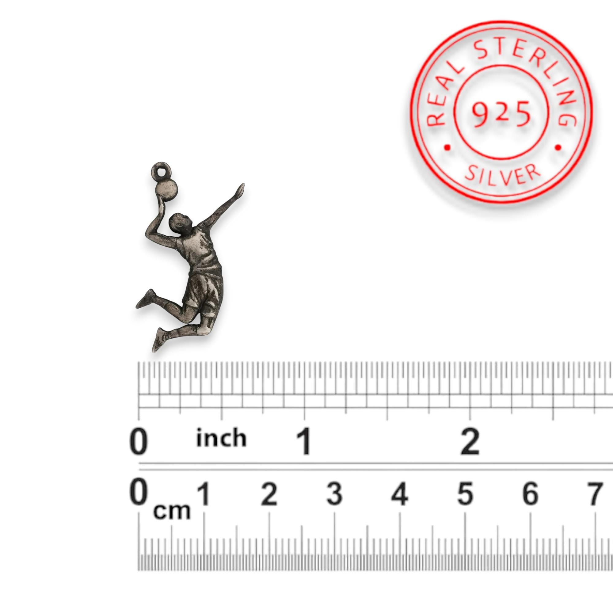 Сребърен мъжки медальон 925 волейбол | Волейболист в скок – винтидж