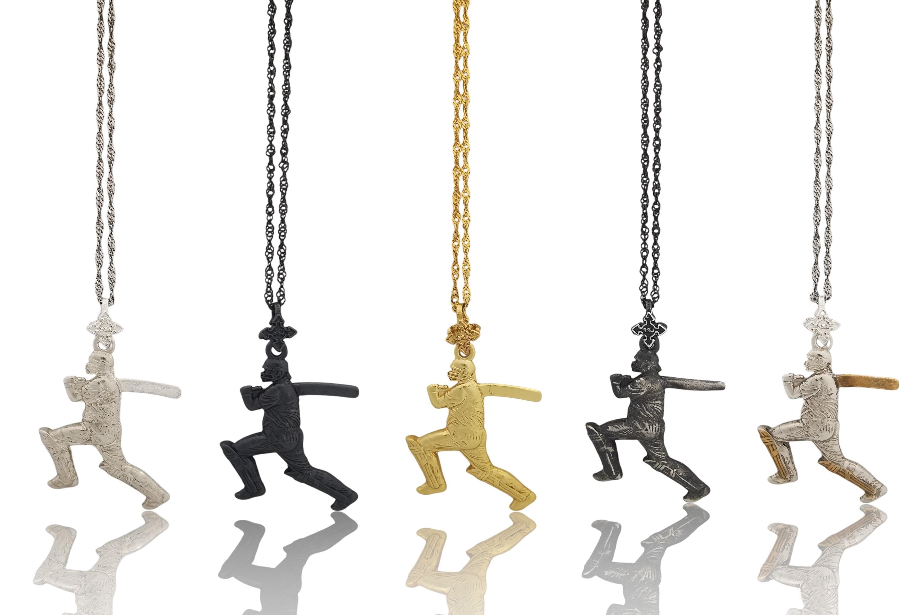 Крикет – Мъжки спортен медальон с частично позлатено покритие – Сребро 925 – Ръчно изработено спортно бижу – Идеален подарък – SSJ