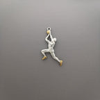 Баскетбол – Мъжки спортен медальон от сребро 925 с частично позлатено покритие – Ръчно изработено бижу талисман за баскетболисти и фенове – Идеален подарък за спортист, треньор или почитател – SSJ