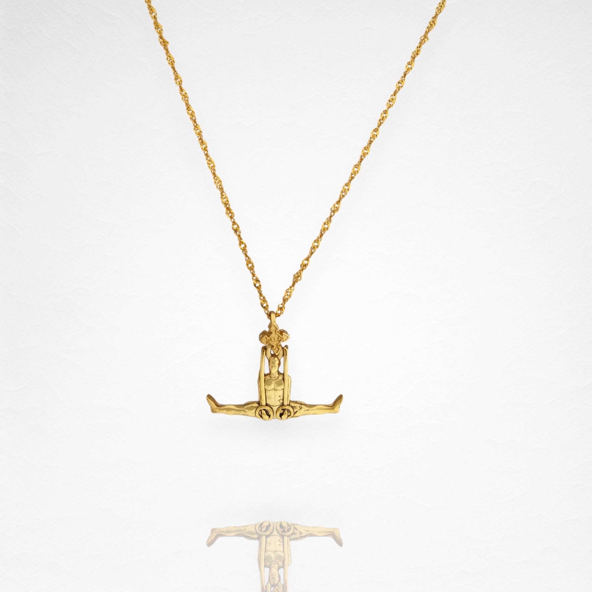 Гимнастик на халки – Мъжки спортен медальон от сребро 925 с позлатено покритие – Ръчно изработено бижу талисман за гимнастици и спортисти – Идеален подарък за спортист, треньор или фен – SSJ