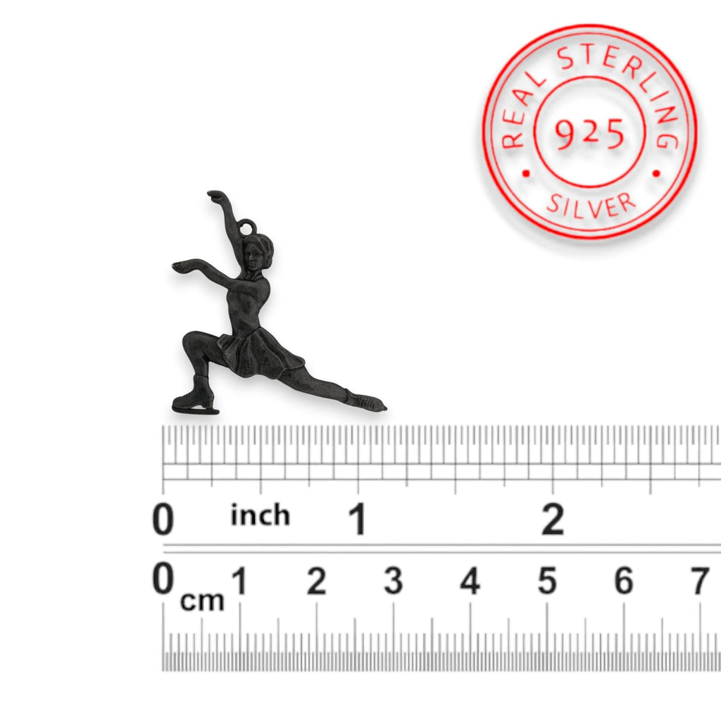 Фигурно пързаляне – Дамски спортен медальон от сребро 925 с оксидирано покритие – Ръчно изработено спортно бижу – Идеален подарък за жена, фенка на фигурното пързаляне – SSJ