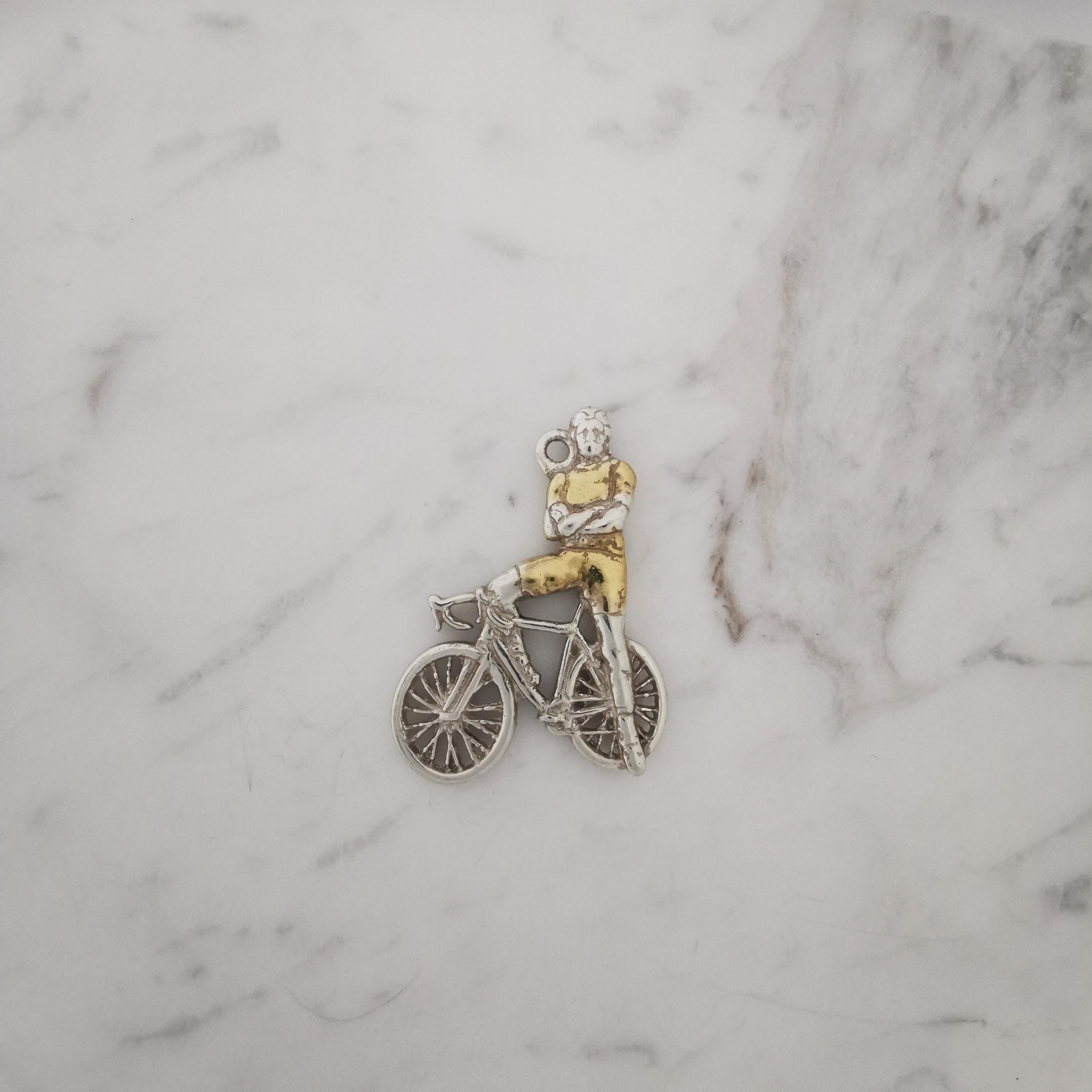 Колоездач – Велосипедист – Мъжко спортно бижу от сребро 925 с частично позлатено покритие – Ръчно изработен медальон/талисман – Идеален подарък – SSJ
