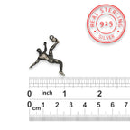 Футболист (задна ножица) – Мъжки спортен медальон от сребро 925 с винтидж покритие – Ръчно изработено спортно бижу – Идеален подарък за мъж, фен на футбола – SSJ