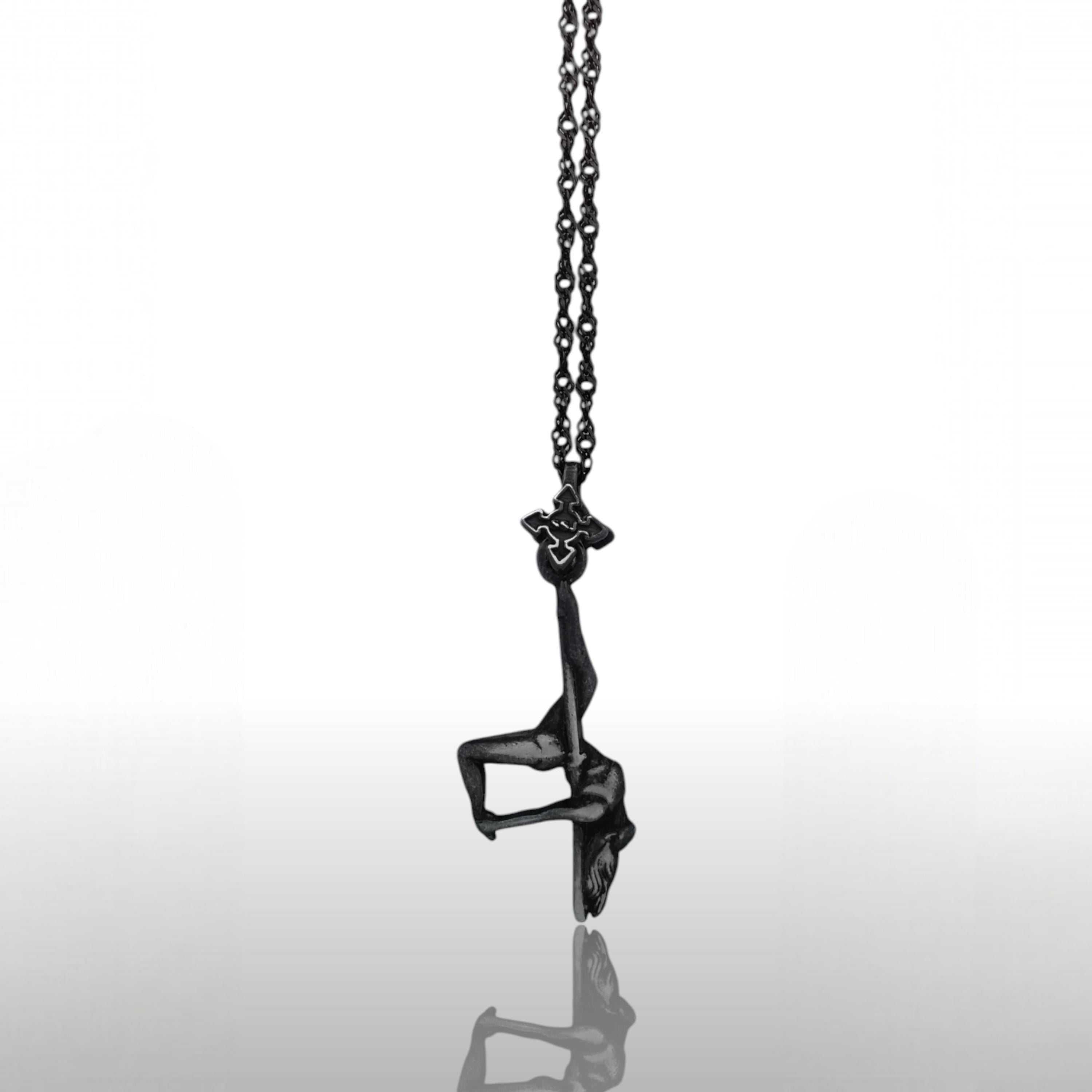 Pole Dance (Танци на пилон) – Дамски спортен медальон от сребро 925 с винтидж покритие – Ръчно изработено спортно бижу – Идеален подарък за жена, фенка на гимнастиката – SSJ