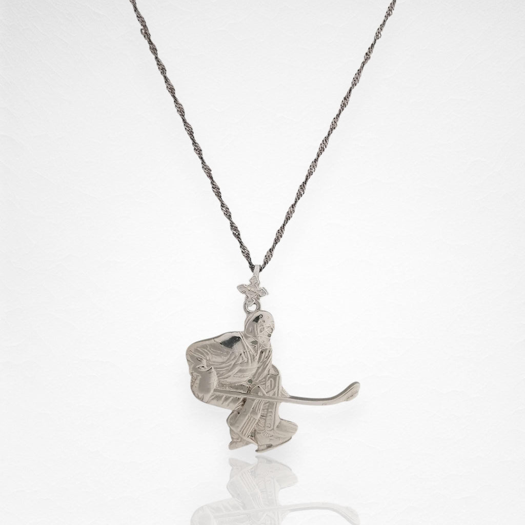 Хокеист (вратар) – Мъжки спортен медальон от сребро 925 с класическо покритие – Ръчно изработено спортно бижу – Идеален подарък за мъж, фен на хокея – SSJ