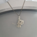 Хокеист (вратар) – Мъжки спортен медальон от сребро 925 с класическо покритие – Ръчно изработено спортно бижу – Идеален подарък за мъж, фен на хокея – SSJ