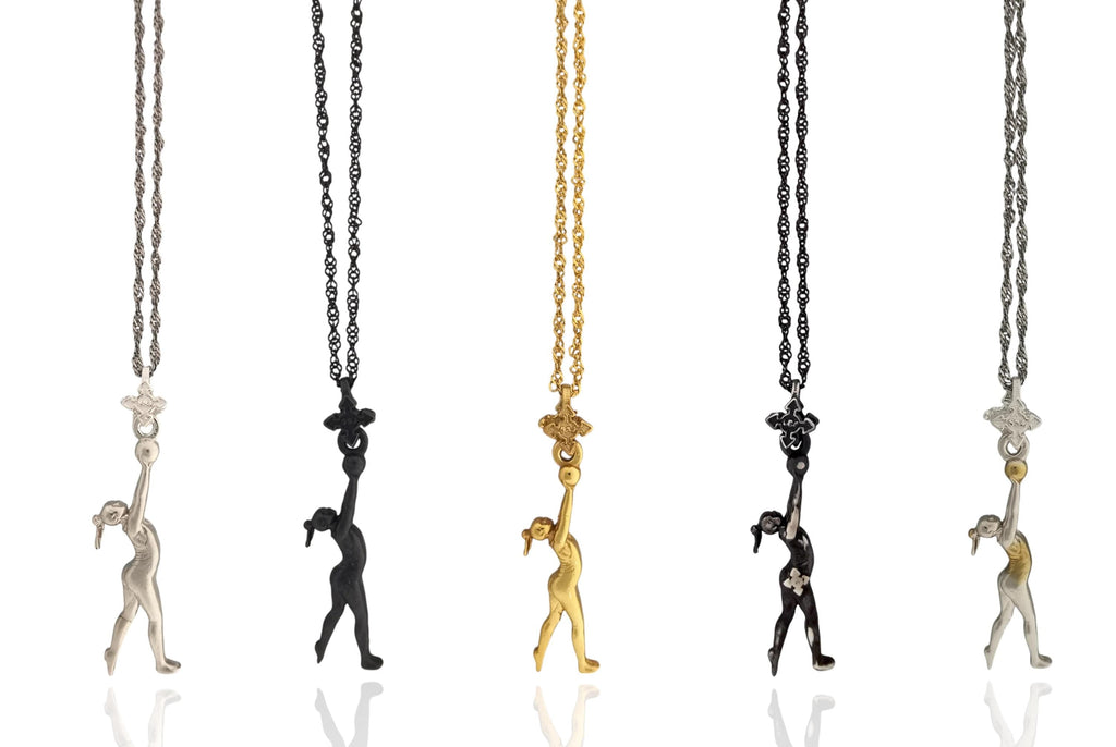 Художествена гимнастика (съчетание с топка) – Дамски спортен медальон от сребро 925 с оксидирано покритие – Ръчно изработено спортно бижу – Идеален подарък за жена, фенка на художествената гимнастика – SSJ