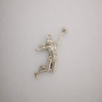 Волейболистка – Женски спортен медальон от класическо сребро 925 – Ръчно изработено бижу/талисман – Идеален подарък – SSJ