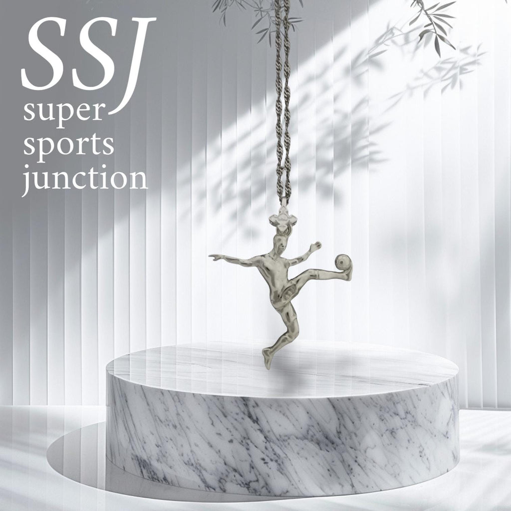 Футболист (воле) – Мъжки спортен медальон от сребро 925 с класическо покритие – Ръчно изработено спортно бижу – Идеален подарък за мъж, фен на футбола – SSJ