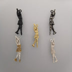 Фигурно пързаляне – Дамски спортен медальон от сребро 925 с позлатено покритие – Ръчно изработено спортно бижу – Идеален подарък за жена, фенка на фигурното пързаляне – SSJ