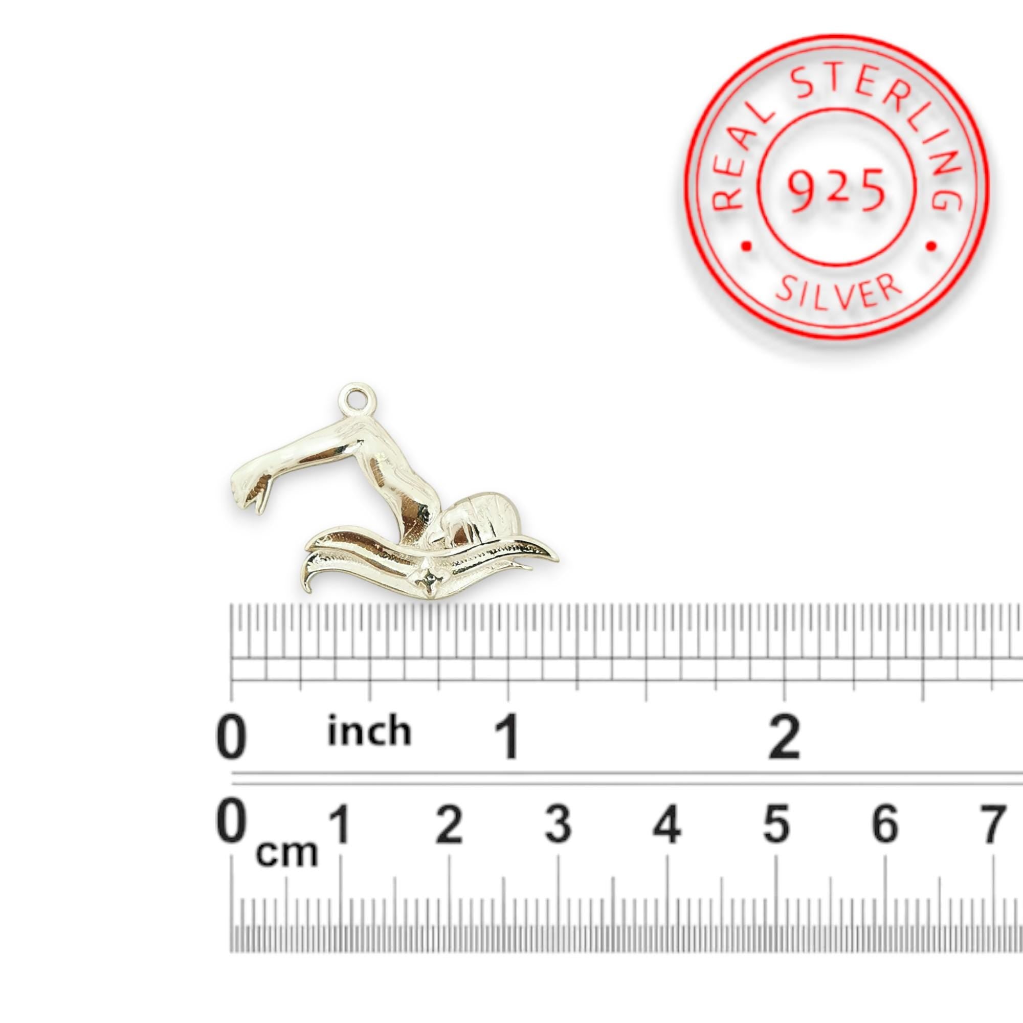 Плувец (кроул) – Мъжки спортен медальон от сребро 925 с класическо покритие – Ръчно изработено спортно бижу – Идеален подарък за мъж, фен на плуването – SSJ