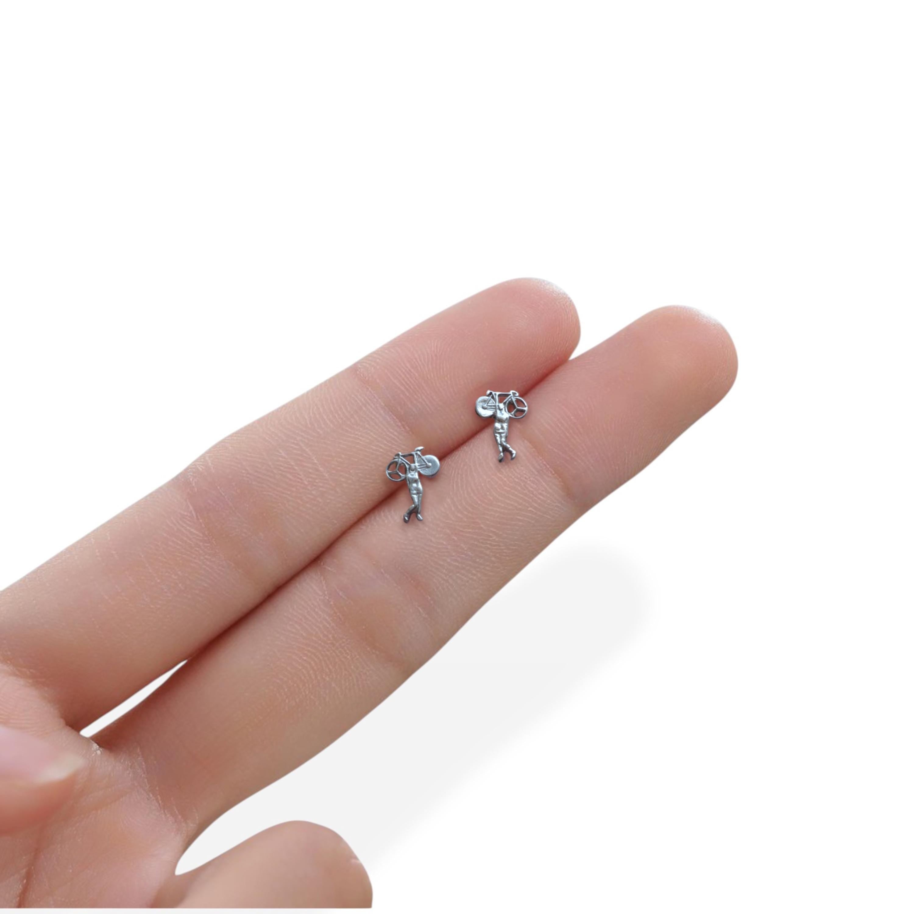 Дамски обеци „Колоездачка“ – Класическо сребро 925 – Ръчно изработено спортно бижу – Талисман и идеален подарък – SSJ