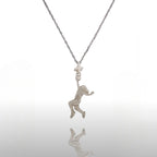 Баскетбол – Женски спортен медальон от сребро 925 с класическо полирано покритие – Ръчно изработено бижу талисман за баскетболистки и фенки на спорта – Идеален подарък за спортист, треньор или почитател – SSJ