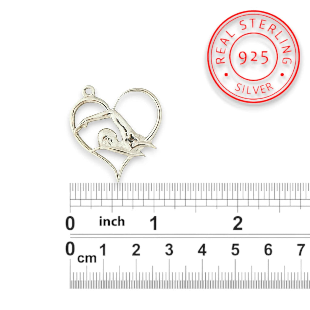 Любов към плуването – Дамски спортен медальон от сребро 925 с класическо покритие – Ръчно изработено спортно бижу – Идеален подарък за жена, фенка на плуването – SSJ