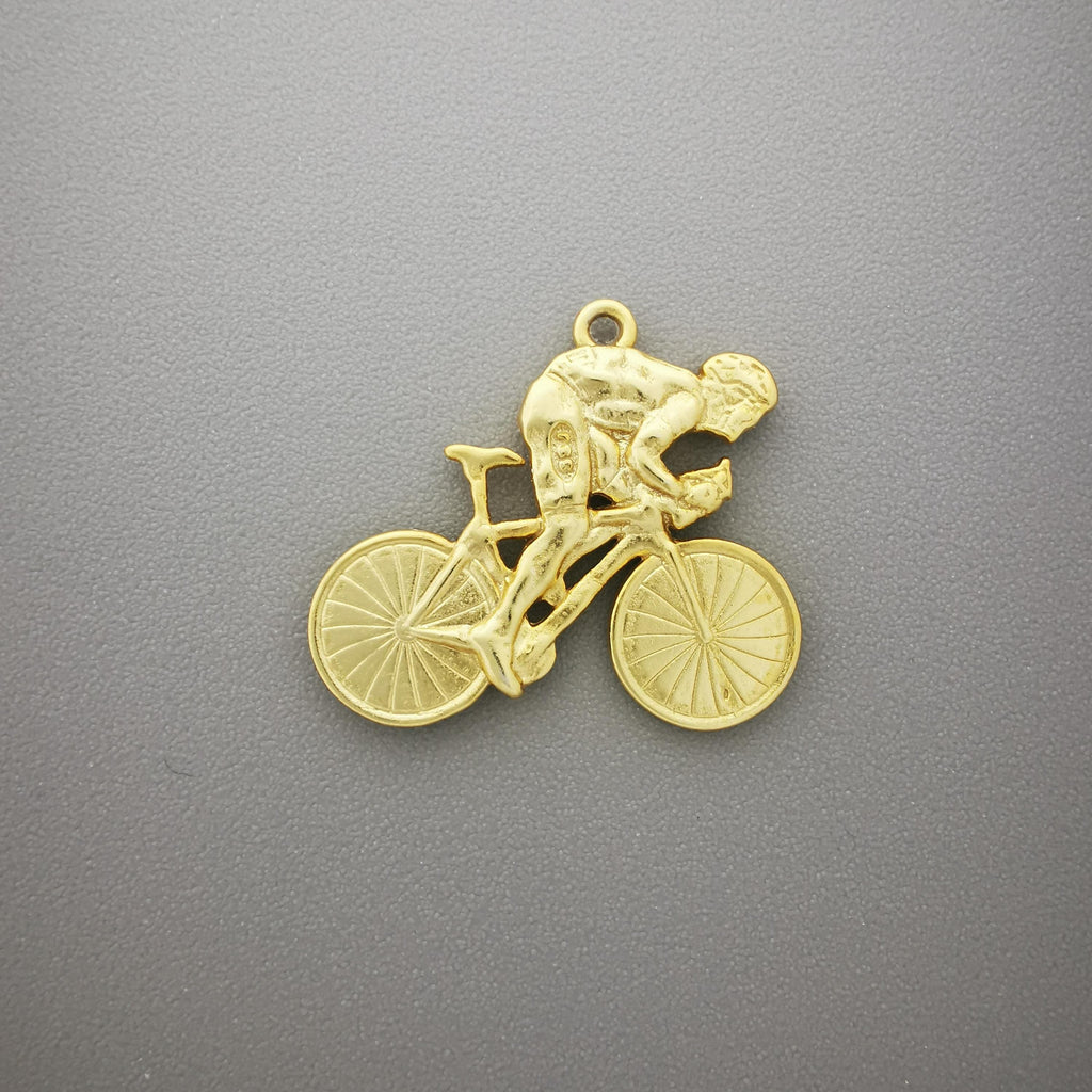 Колоездач – Велосипедист – Мъжки спортен медальон с позлатено покритие – Сребро 925 – Ръчно изработено бижу за любители на колоезденето – SSJ