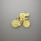 Колоездач – Велосипедист – Мъжки спортен медальон с позлатено покритие – Сребро 925 – Ръчно изработено бижу за любители на колоезденето – SSJ