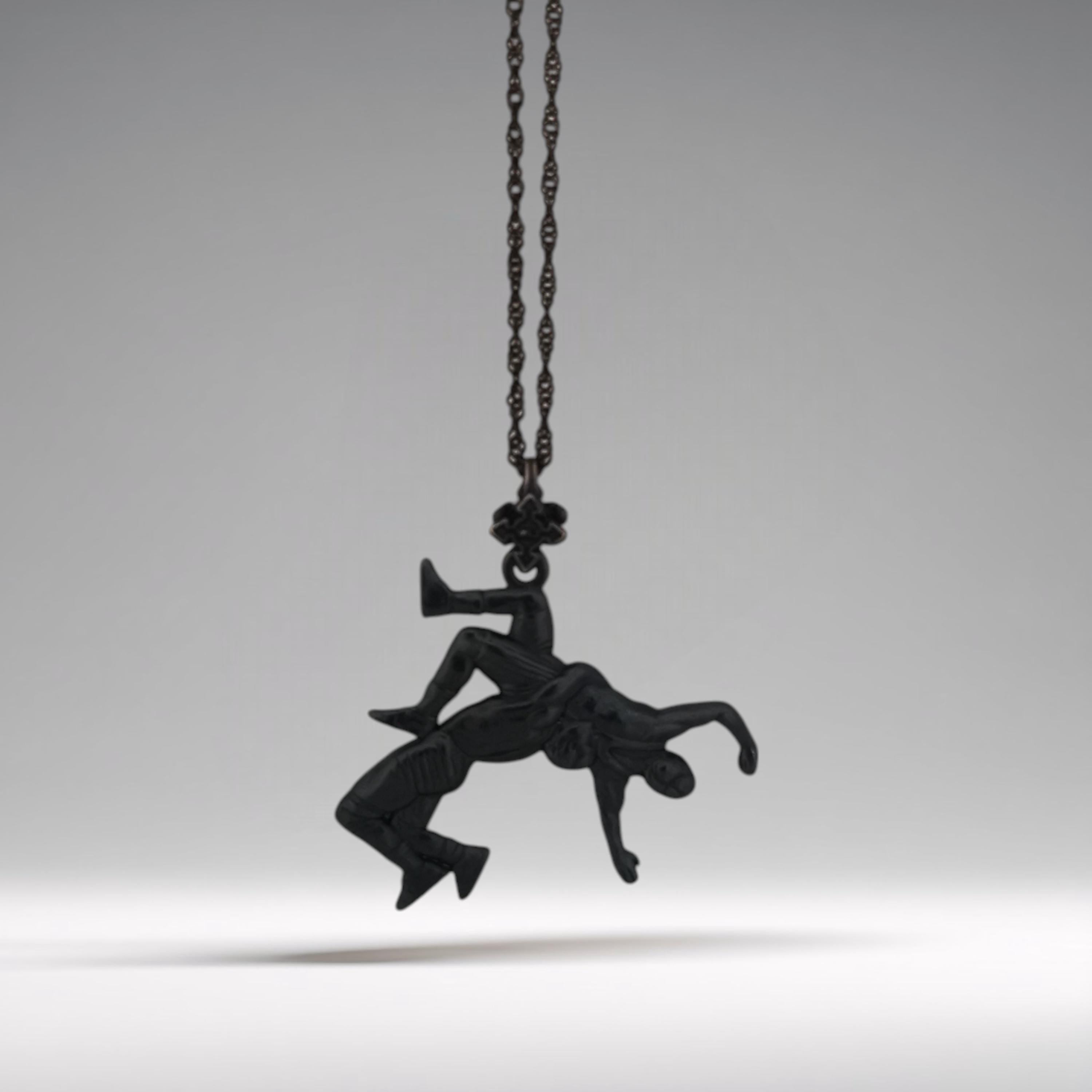 Борба – Мъжки спортен медальон от сребро 925 с оксидирано покритие – Ръчно изработено бижу талисман за борци, треньори и фенове на бойните изкуства – SSJ