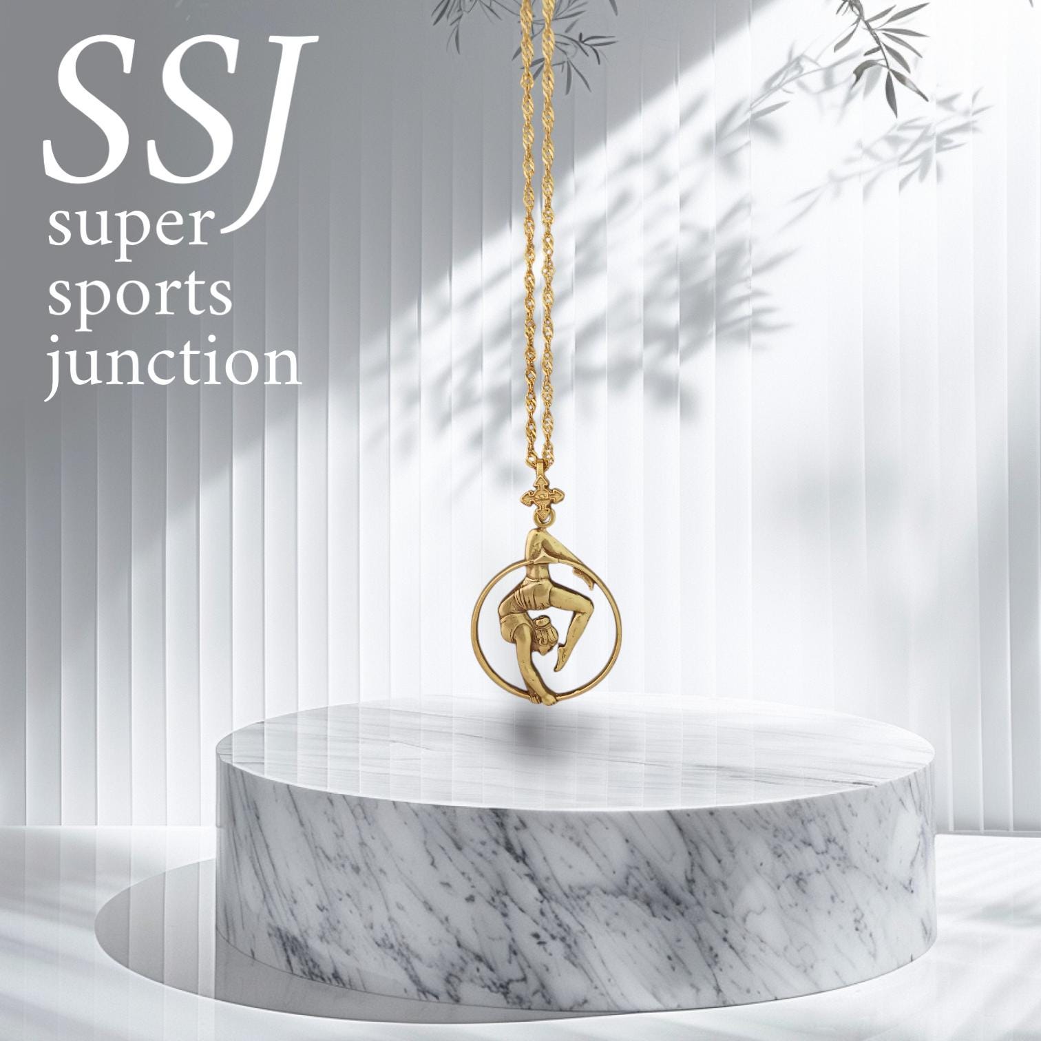 Въздушна акробатика – Женски спортен медальон от сребро 925 с позлатено покритие – Ръчно изработено бижу талисман за гимнастички и артистки – Идеален подарък за спортист, треньор или фен – SSJ