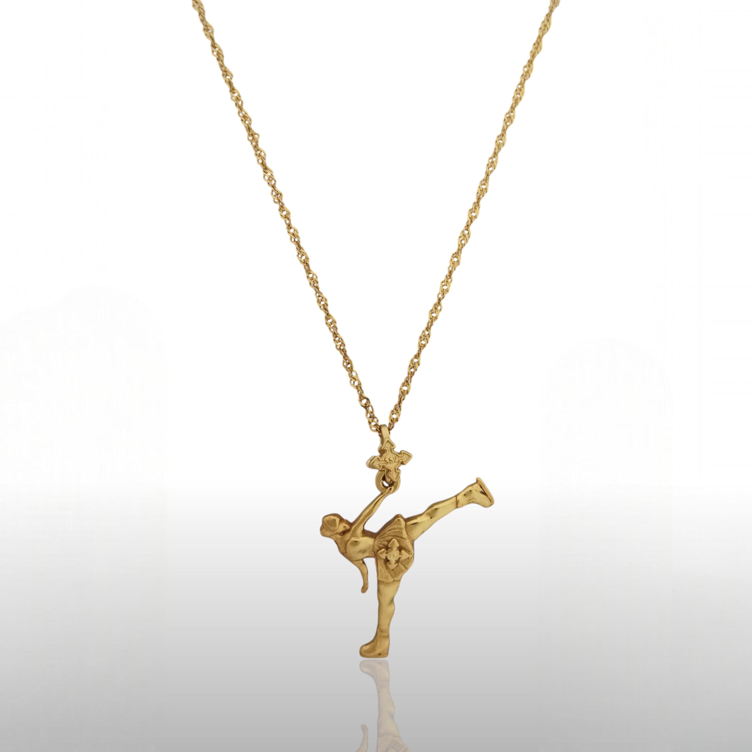 Фигурно пързаляне (спирала) – Дамски спортен медальон от сребро 925 с позлатено покритие – Ръчно изработено спортно бижу – Идеален подарък за жена, фенка на фигурното пързаляне – SSJ