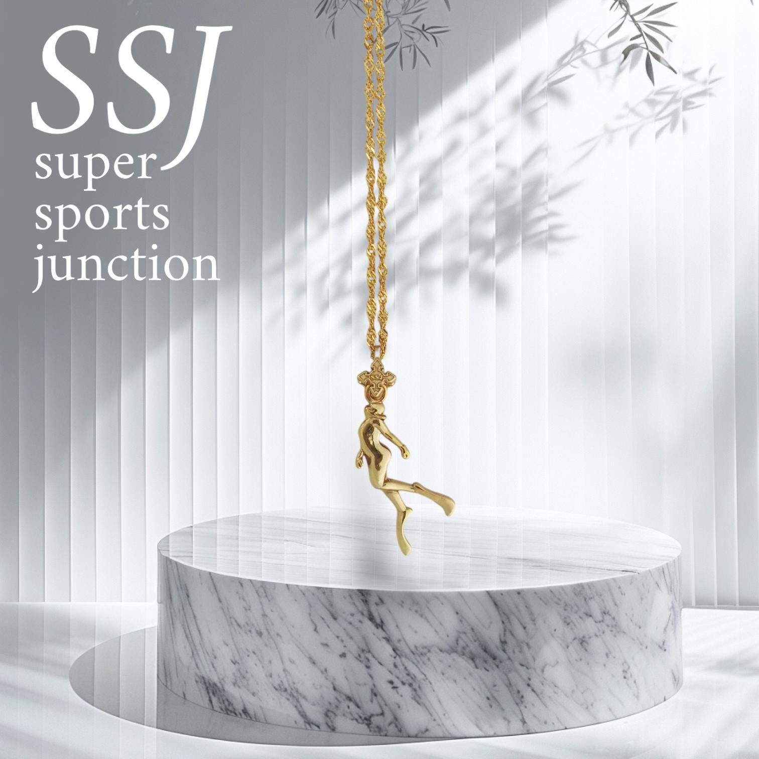 Дайвинг – Дамски медальон Водолаз от сребро 925 с позлатено покритие – Ръчно изработено бижу Гмуркач за любителки на морето и подводния свят – SSJ