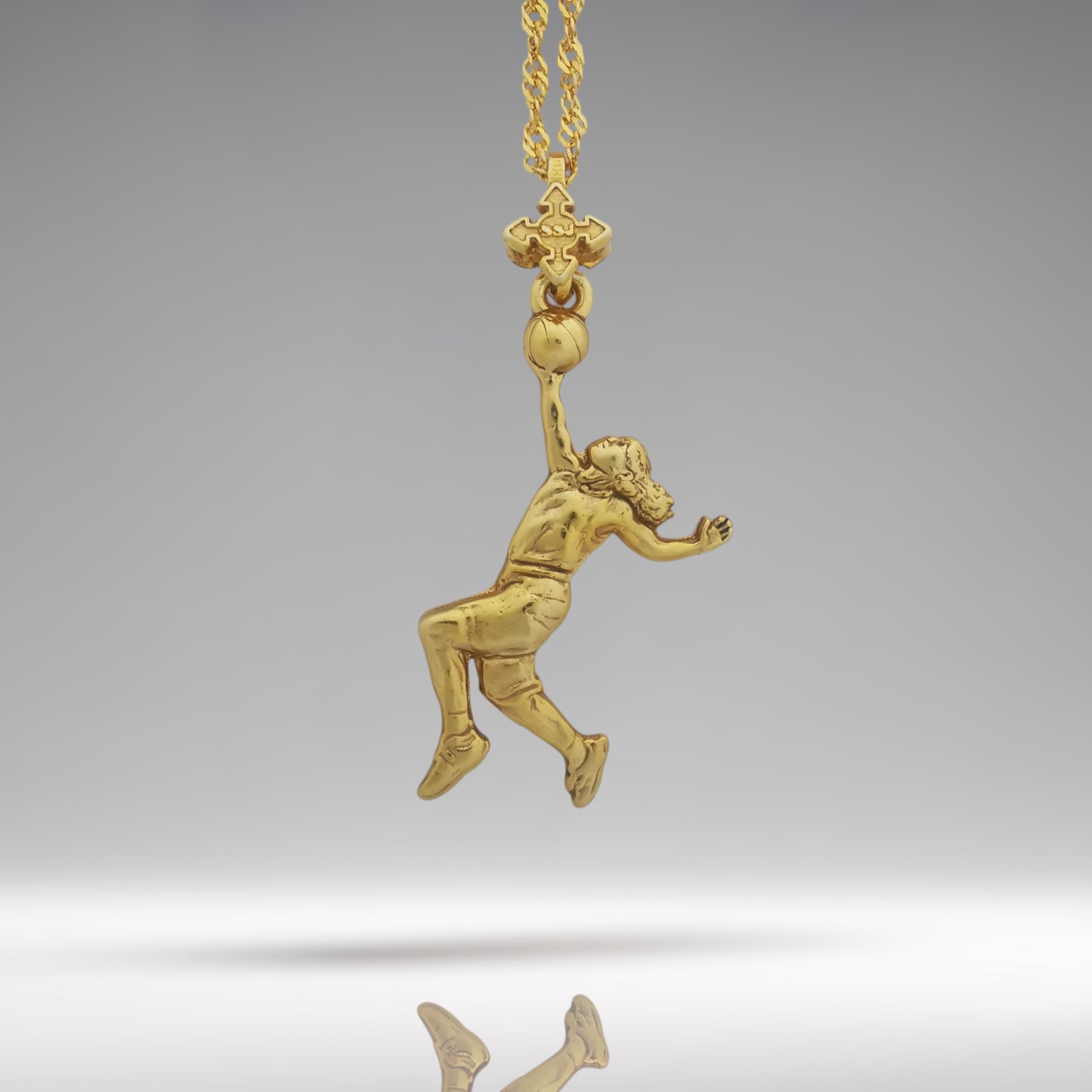 Баскетбол – Женски спортен медальон от сребро 925 с позлатено покритие – Ръчно изработено бижу талисман за баскетболистки и фенки на спорта – Идеален подарък за спортист, треньор или почитател – SSJ