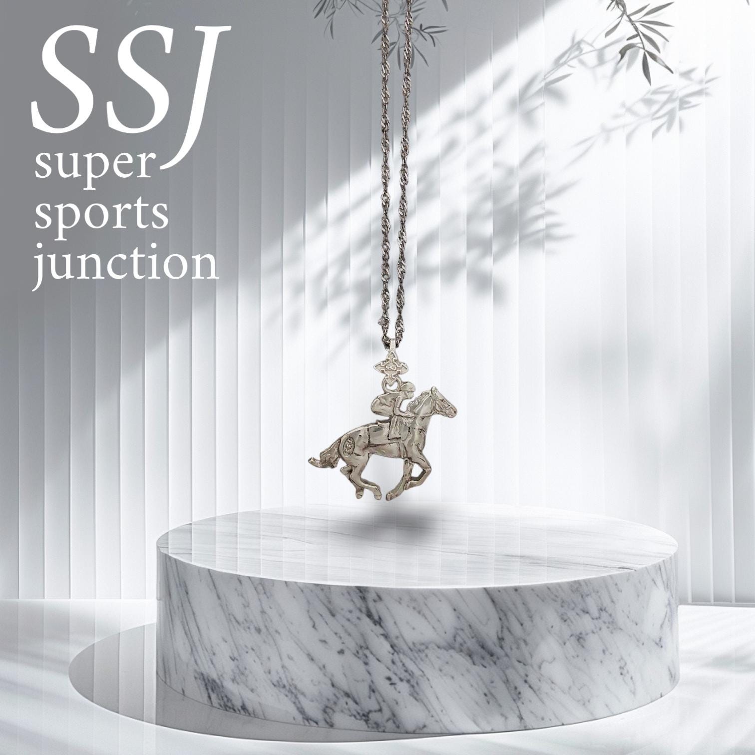 Жокей – Мъжки спортен медальон със състезателен кон – Класическо сребро 925 – Ръчно изработено бижу/талисман конен спорт – Идеален подарък – SSJ