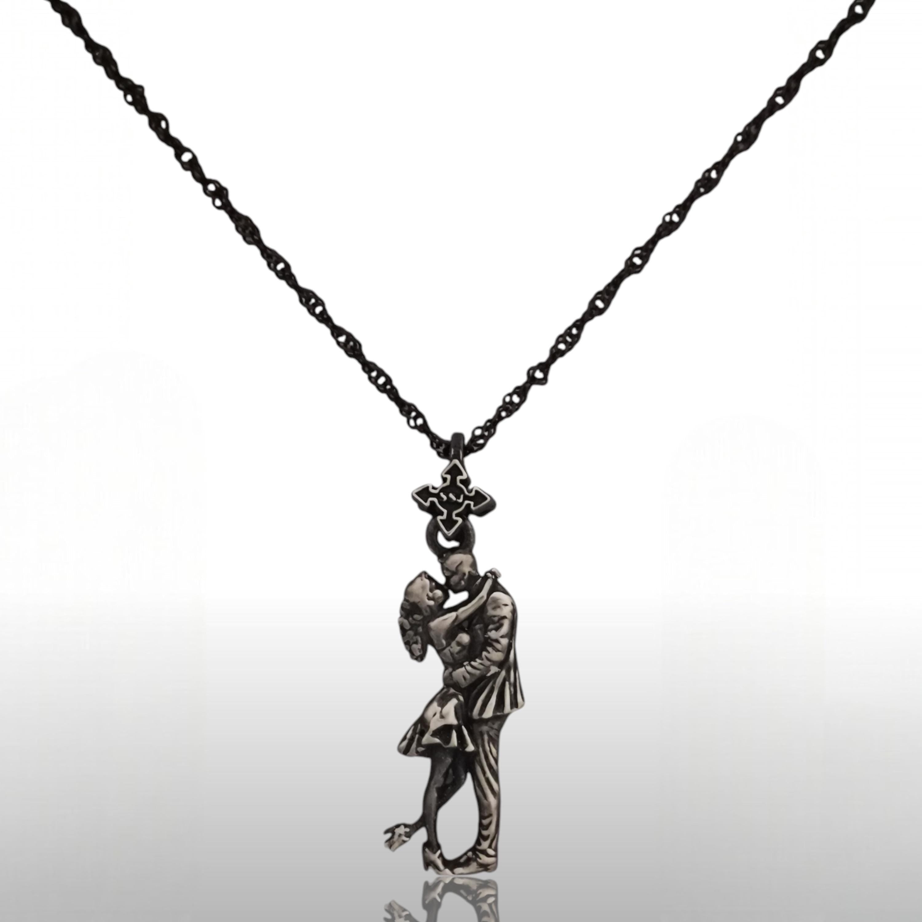 Танго – Унисекс спортен медальон с винтидж покритие – Сребро 925 – Ръчно изработено спортно бижу – Идеален подарък за жена, фенка на тангото – SSJ