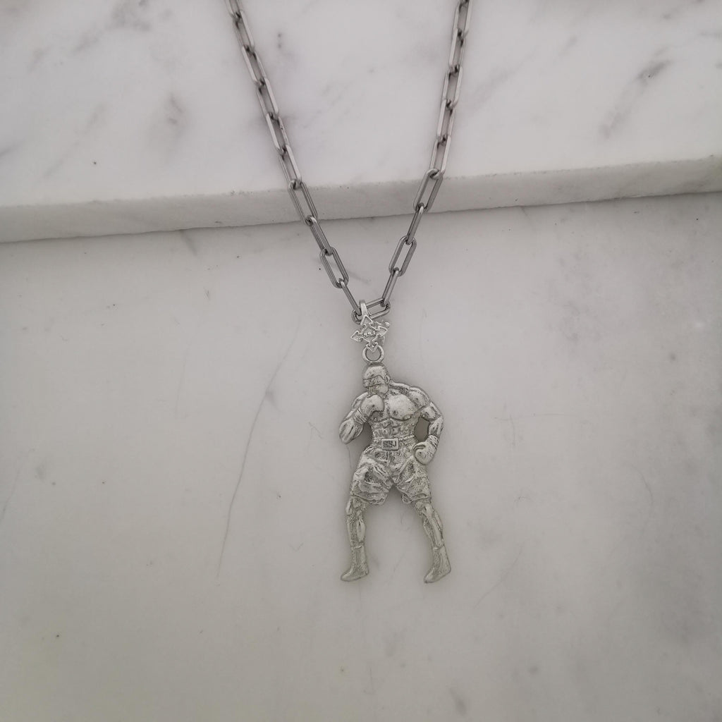 Боксьор – Мъжки спортен медальон за бойци, боксьори и MMA атлети от сребро 925 – Ръчно изработено бижу талисман за бойни изкуства – SSJ