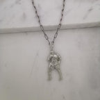 Боксьор – Мъжки спортен медальон за бойци, боксьори и MMA атлети от сребро 925 – Ръчно изработено бижу талисман за бойни изкуства – SSJ