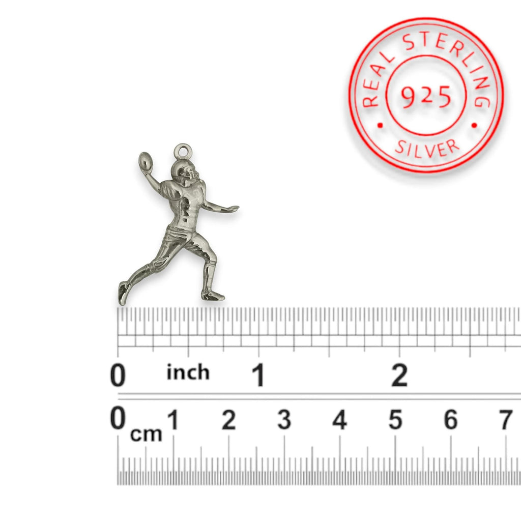 Американски футбол – Мъжки спортен медальон от сребро 925 с класическо полирано покритие – Ръчно изработено бижу талисман за спортисти и фенове – Идеален подарък за играч, треньор или почитател – SSJ