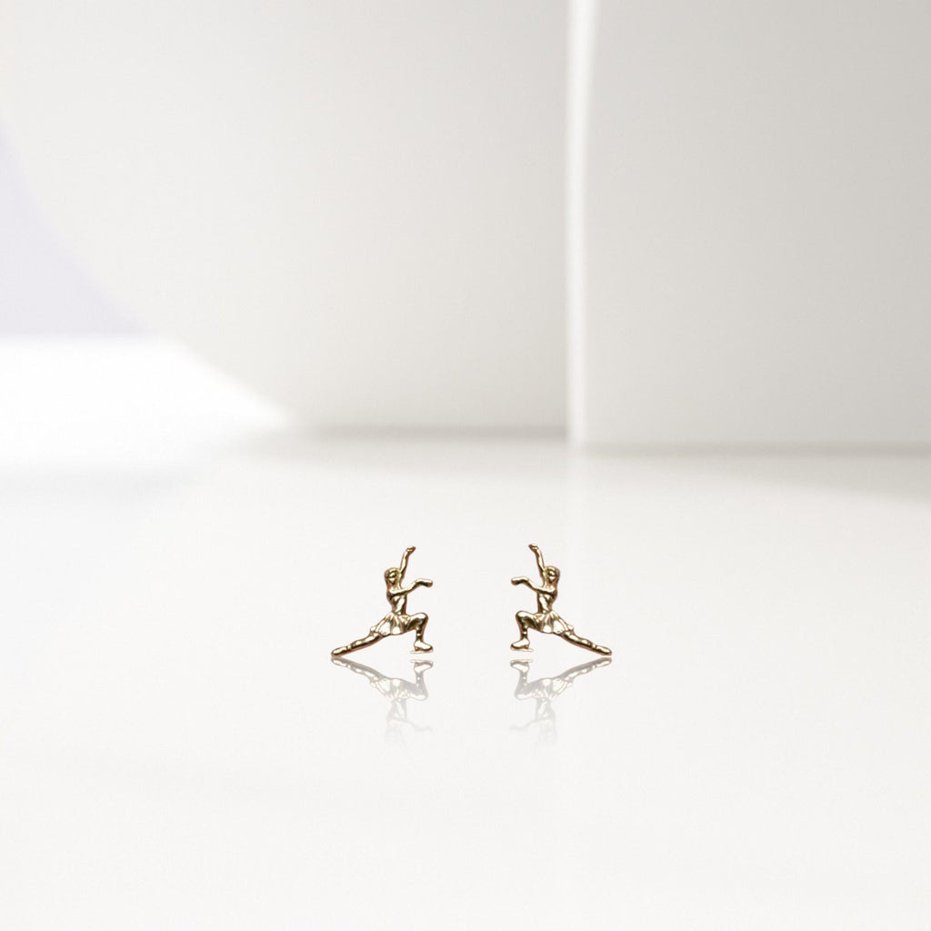 Фигурно пързаляне – Дамски обеци от сребро 925 с позлатено покритие – Ръчно изработени спортни бижута – Идеален подарък за жена, фенка на фигурното пързаляне – SSJ