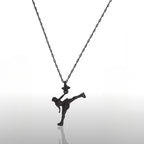 Фигурно пързаляне (спирала) – Дамски спортен медальон от сребро 925 с оксидирано покритие – Ръчно изработено спортно бижу – Идеален подарък за жена, фенка на фигурното пързаляне – SSJ