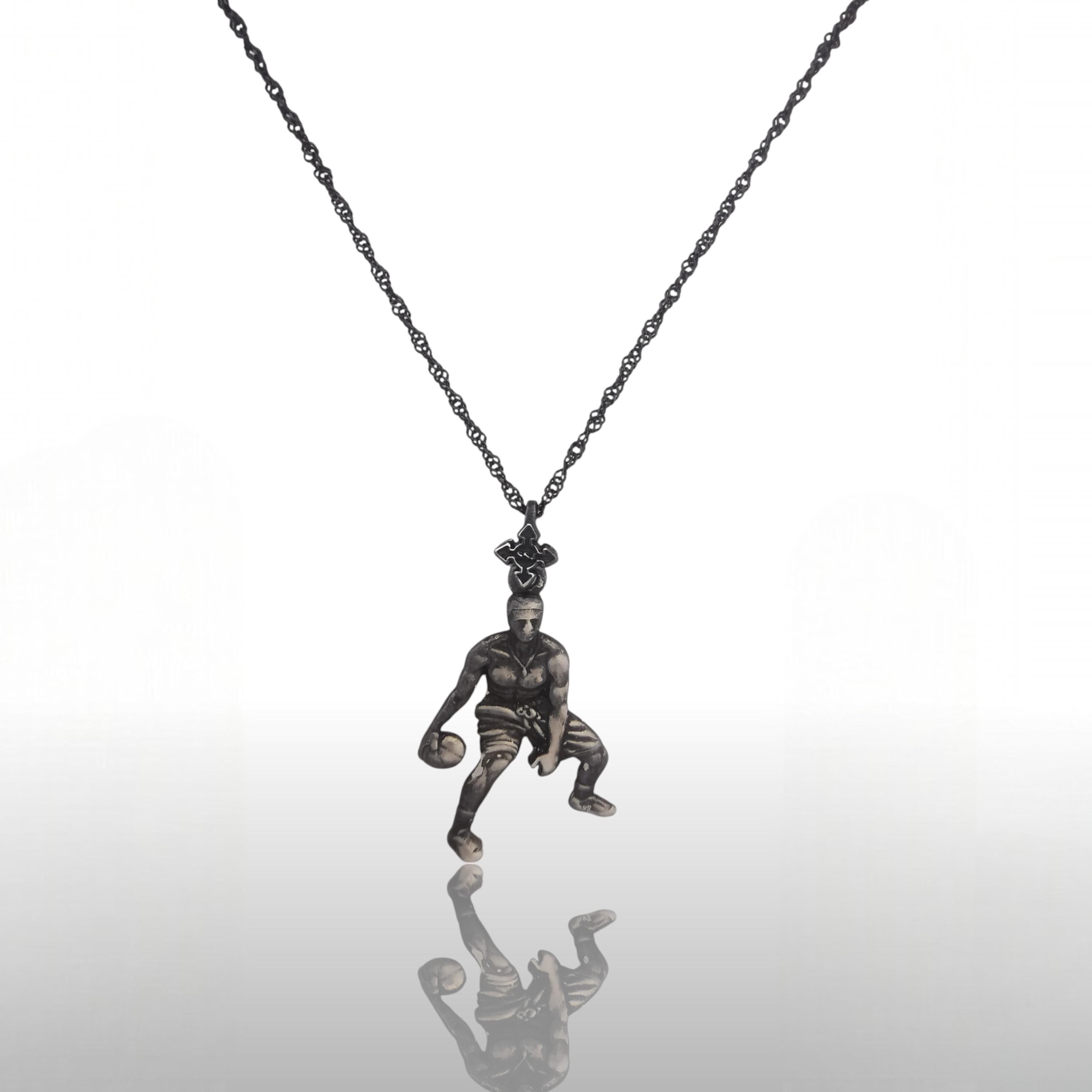 Баскетбол – Мъжки спортен медальон от сребро 925 с винтидж покритие – Ръчно изработено бижу талисман за баскетболисти и фенове – Идеален подарък за спортист, треньор или почитател – SSJ