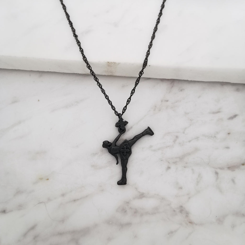 Фигурно пързаляне (спирала) – Дамски спортен медальон от сребро 925 с оксидирано покритие – Ръчно изработено спортно бижу – Идеален подарък за жена, фенка на фигурното пързаляне – SSJ