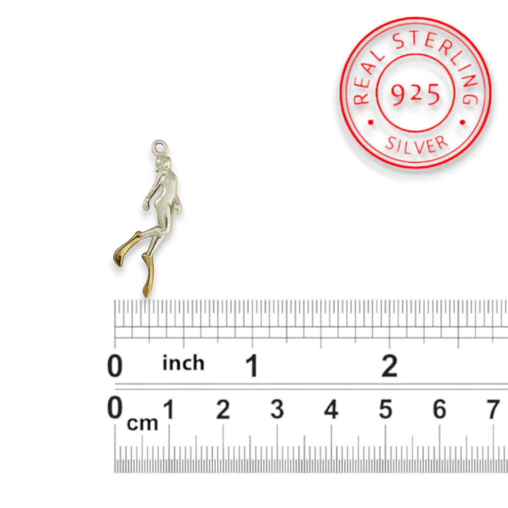 Водолаз – Дамски медальон Гмуркач от сребро 925 с частично позлатено покритие – Ръчно изработено бижу Дайвинг за любителки на морето и подводните приключения – SSJ