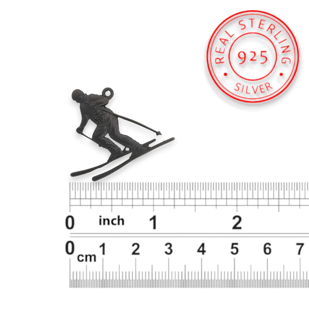 Скиор – Унисекс спортен медальон от сребро 925 с оксидирано покритие – Ръчно изработено спортно бижу – Идеален подарък за фен на зимните спортове – SSJ