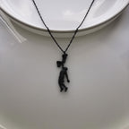 Баскетбол – Мъжки спортен медальон от сребро 925 с оксидирано покритие – Ръчно изработено бижу талисман за баскетболисти и фенове – Идеален подарък за спортист или треньор – SSJ