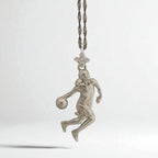 Баскетбол – Женски спортен медальон от сребро 925 с класическо полирано покритие – Ръчно изработено бижу талисман за баскетболистки и фенки на спорта – Идеален подарък за спортист, треньор или почитател – SSJ