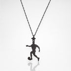 Футболист – Мъжки спортен медальон от сребро 925 с оксидирано покритие – Ръчно изработено спортно бижу – Идеален подарък за мъж, фен на футбола – SSJ