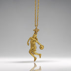 Баскетбол – Женски спортен медальон от сребро 925 с позлатено покритие – Ръчно изработено бижу талисман за баскетболистки и фенки на спорта – Идеален подарък за спортист, треньор или почитател – SSJ