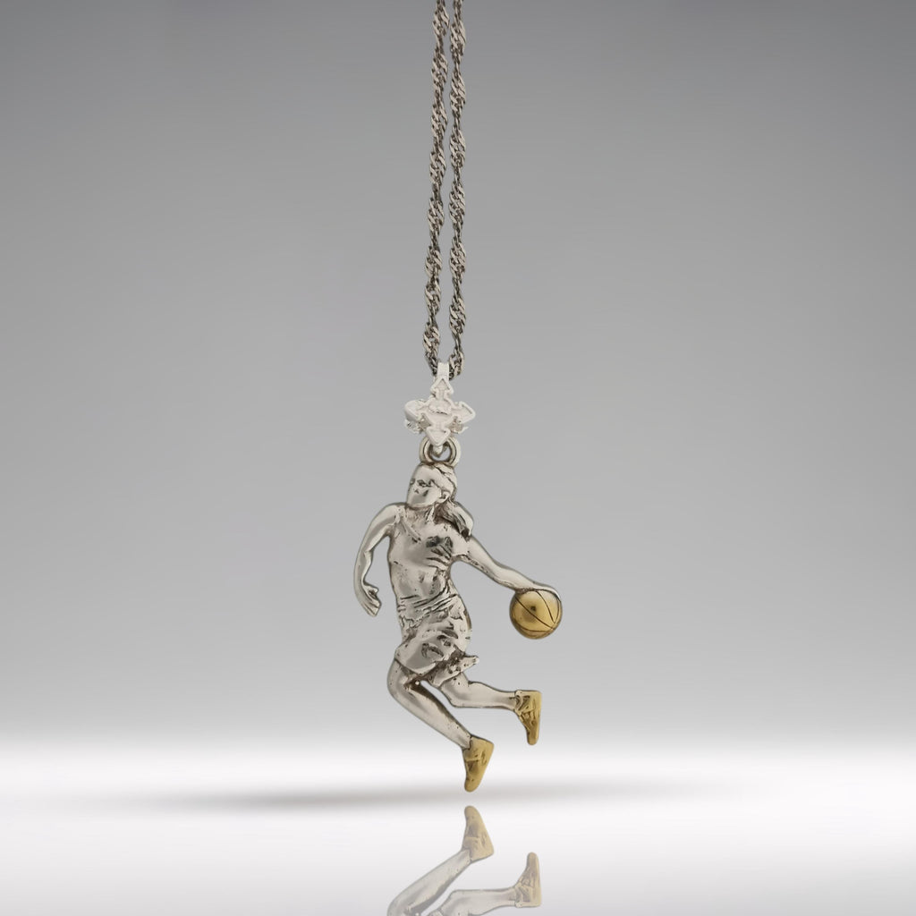 Баскетбол – Женски спортен медальон от сребро 925 с частично позлатено покритие – Ръчно изработено бижу талисман за баскетболистки и фенки на спорта – Идеален подарък за спортист, треньор или почитател – SSJ