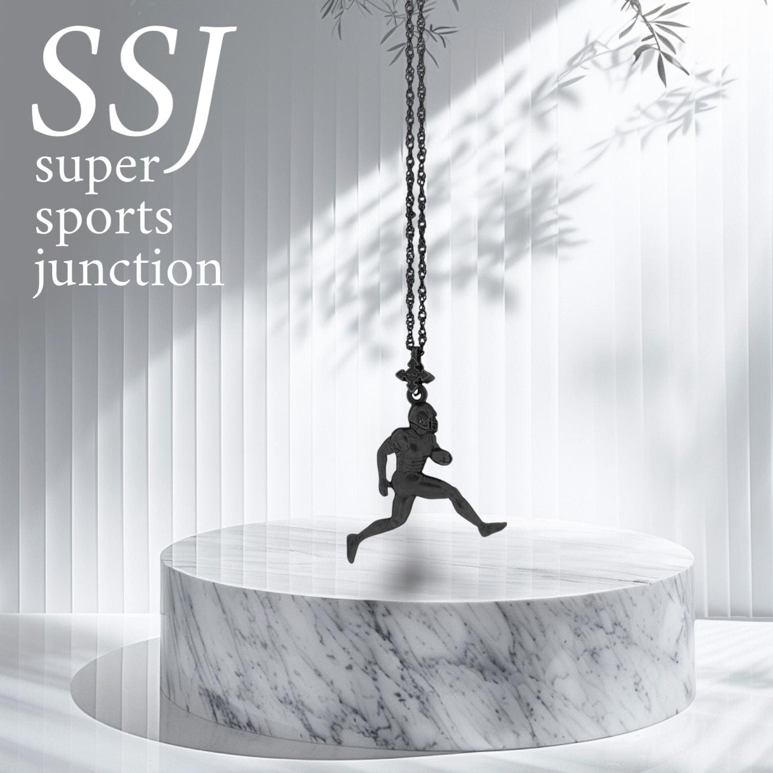 Американски футбол – Мъжки спортен медальон от сребро 925 с оксидирано покритие – Ръчно изработено бижу талисман за спортисти и фенове – Идеален подарък за играч, треньор или почитател – SSJ