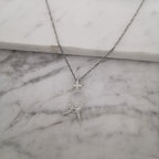 Въздушна акробатика – Женски спортен медальон от сребро 925 с класическо полирано покритие – Ръчно изработено бижу талисман за гимнастички и танцьорки – Идеален подарък за спортист, треньор или фен – SSJ