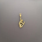 Волейболистка – Женски спортен медальон с позлатено покритие – Сребро 925 – Ръчно изработено бижу/талисман – SSJ