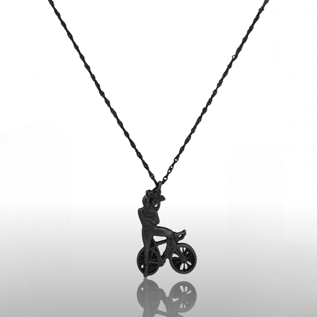 Колоездач – Мъжки спортен медальон с оксидирано покритие – Сребро 925 – Ръчно изработено бижу/талисман – Идеален подарък за Велосипедист – SSJ