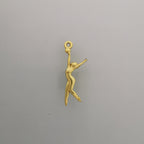 Художествена гимнастика (съчетание с топка) – Дамски спортен медальон от сребро 925 с позлатено покритие – Ръчно изработено спортно бижу – Идеален подарък за жена, фенка на художествената гимнастика – SSJ