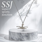 Плуване (Бътерфлай) – Мъжки спортен медальон от сребро 925 в класическо сребро – Ръчно изработено спортно бижу – Идеален подарък за мъж, фен на плуването – SSJ