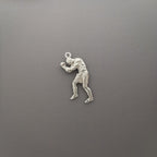 Боксьор – Мъжки спортен медальон за бойци, боксьори и MMA атлети от сребро 925 – Ръчно изработено бижу талисман за бойни изкуства – SSJ