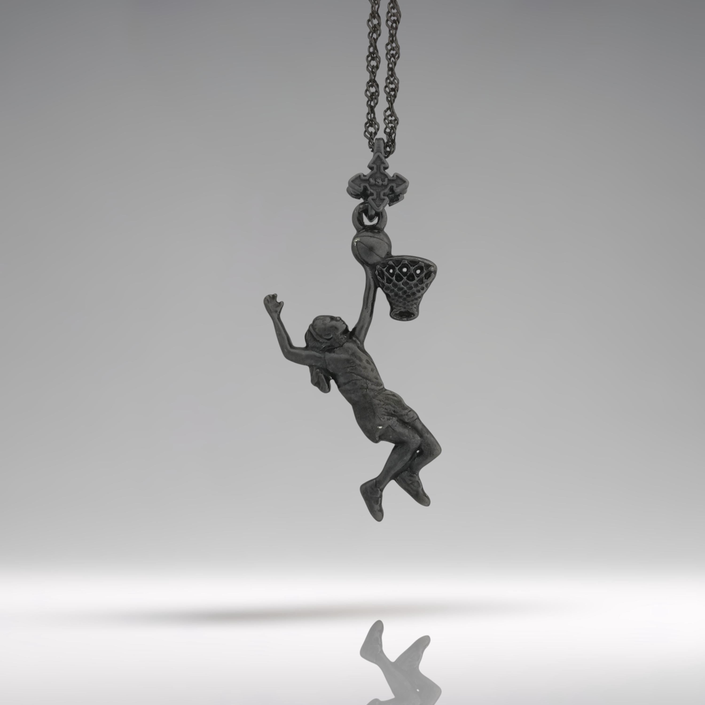 Баскетбол – Женски спортен медальон от сребро 925 с оксидирано покритие – Ръчно изработено бижу талисман за баскетболистки и фенки на спорта – Идеален подарък за спортист, треньор или почитател – SSJ